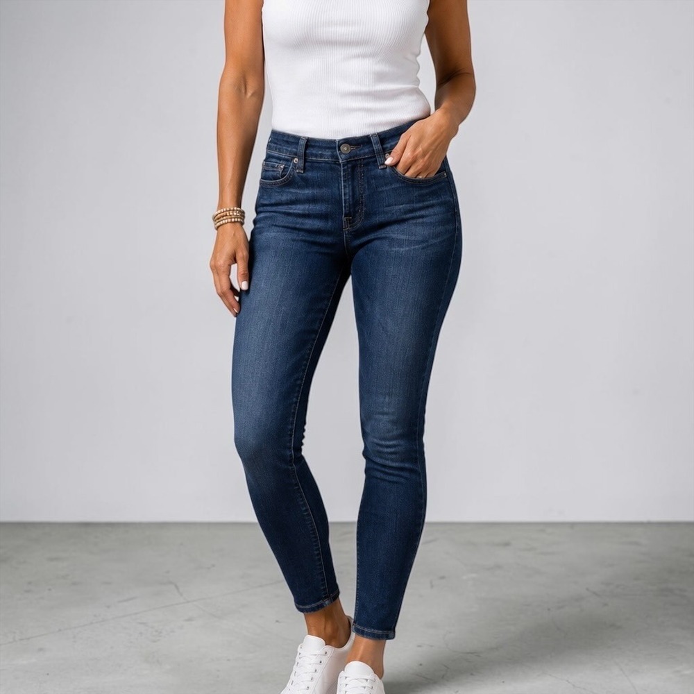 7 For All Mankind Skinny Jeans Womens 28 Blue Stretch Denim 5-pocket Made in USA